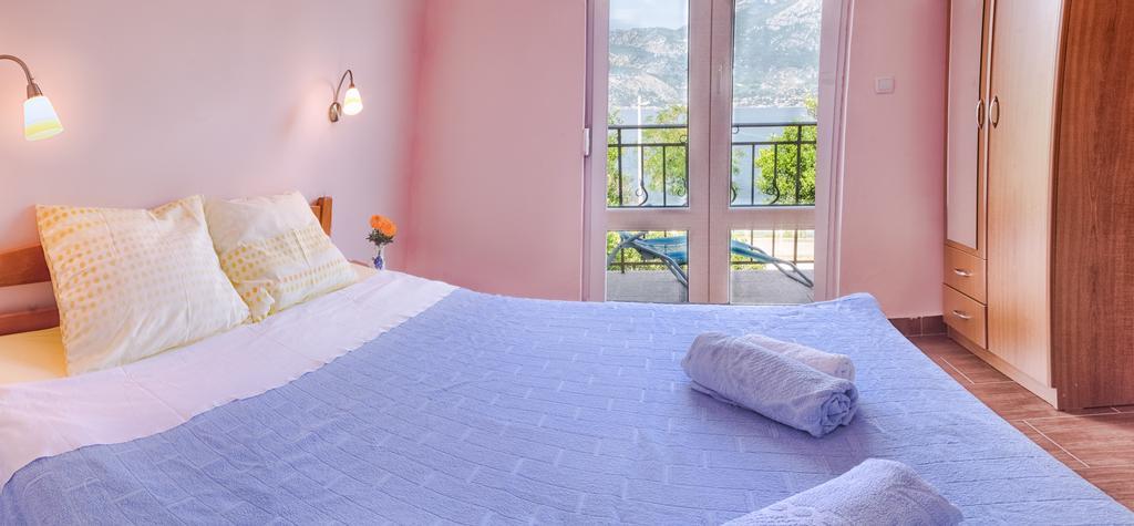 Apartmani Stanovcic Donji Morinj Ngoại thất bức ảnh