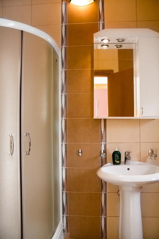 Apartmani Stanovcic Donji Morinj Ngoại thất bức ảnh
